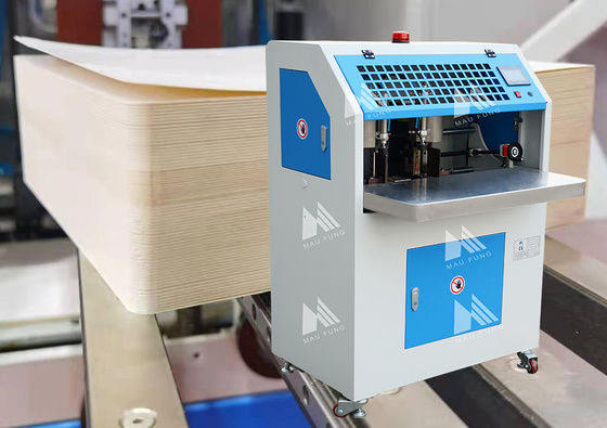 Machine à découper les cartes en papier et les ordinateurs portables à double tête pneumatique