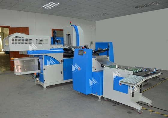 Machine automatique de recouvrement de livre carré en couverture dure avec une station de formage conjointe MF-FAC390