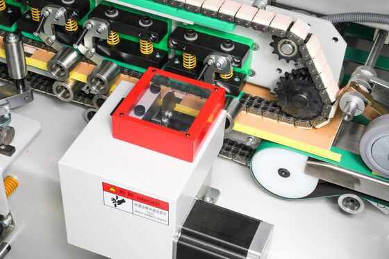 Machine d'emballage de papier arrière